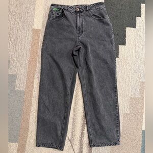 Empyre Women's Washed Black Relaxed Jeans